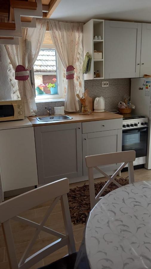 Apartman Niki, Medov Dolac - Lovrec Lägenhet Exteriör bild
